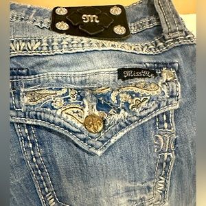 Miss Me Denim Capri’s Jeans